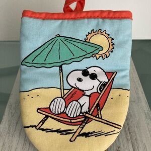 Peanuts Mini Mitt